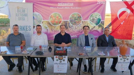  Selçuk Üniversitesi Bilim İletişimi Ofisi, Doğanhisar’da çiftçilerle buluştu